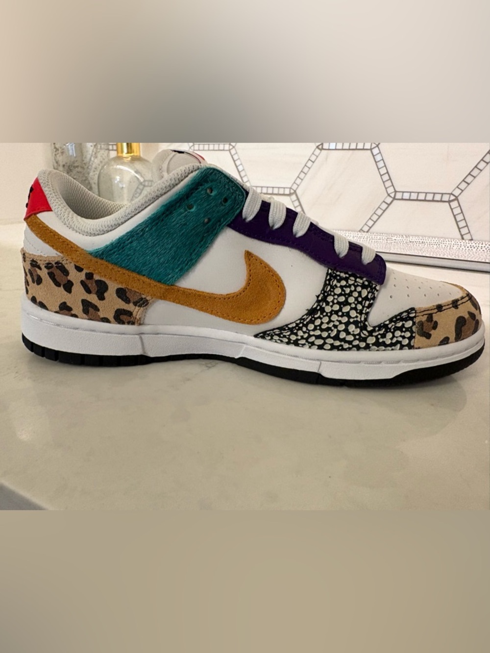 Brand New W Nike Dunk Low SE , 8.5